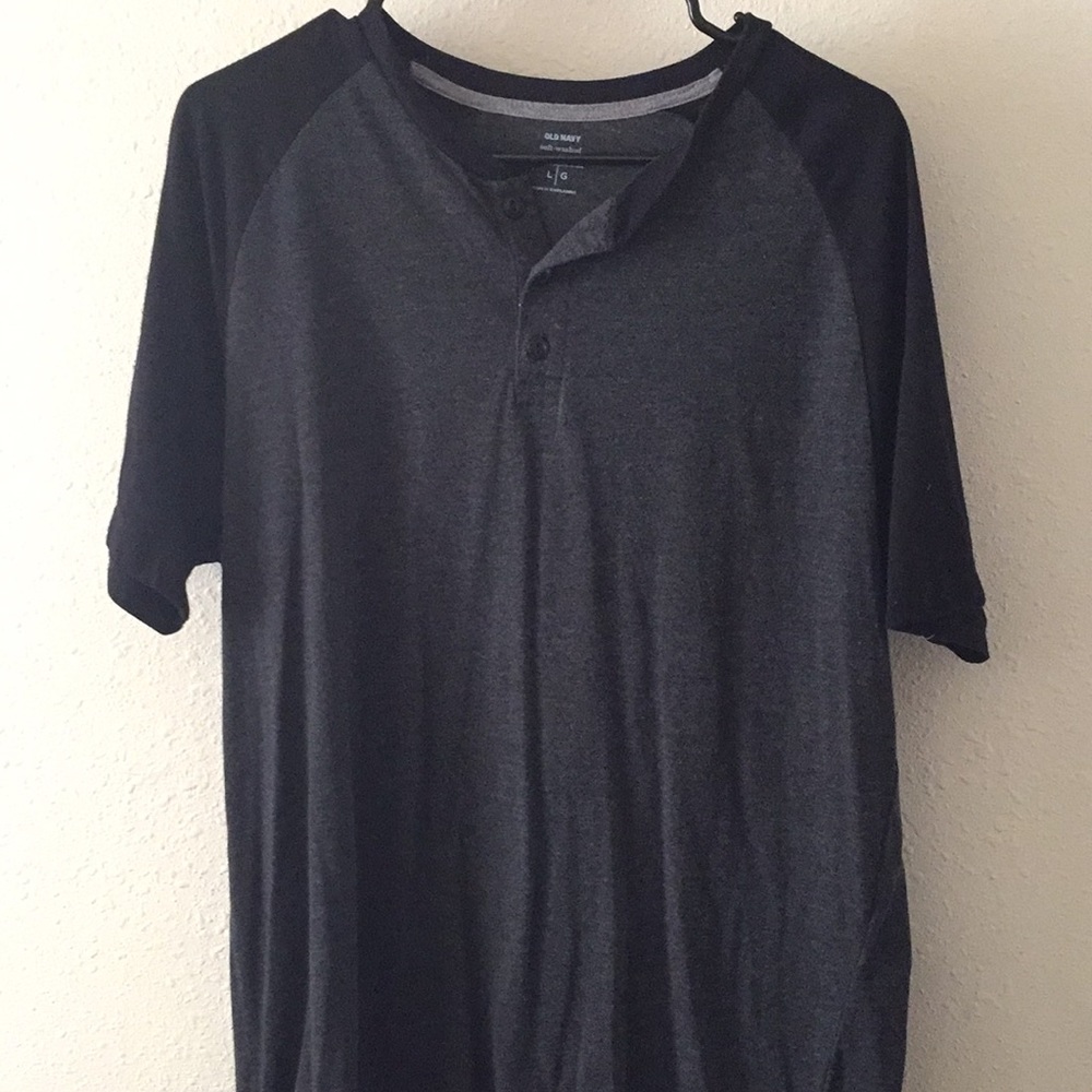 Quarter button T-shirt